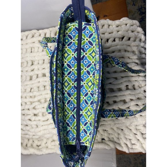 Vera Bradley~ Daisy Daisy Baby Bag~Retired 2008 - Picture 5 of 10